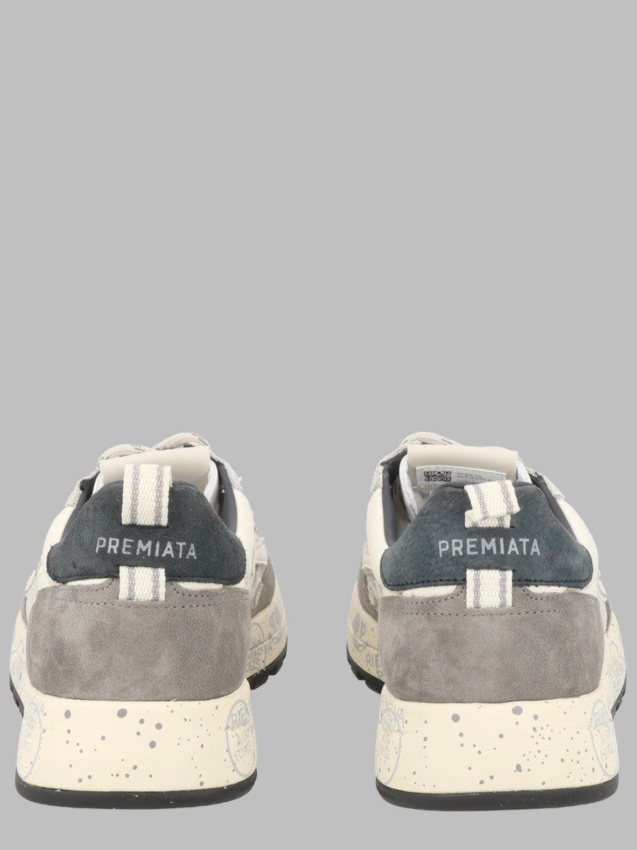 Sneaker "Nous"