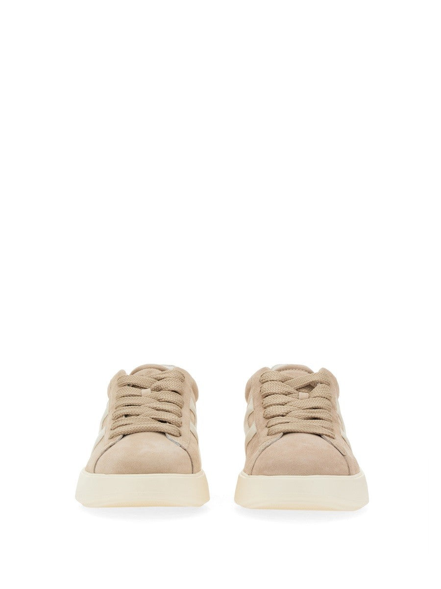 SNEAKER REBEL