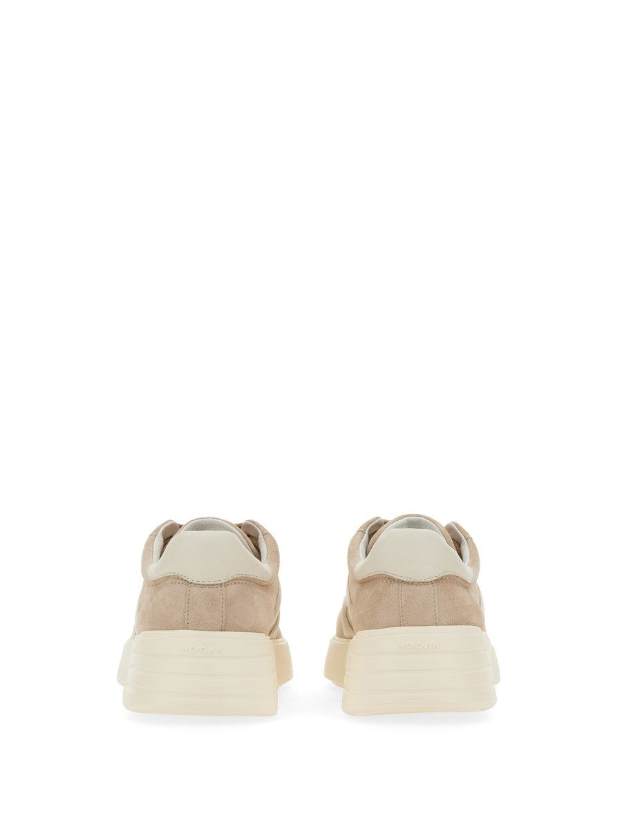 SNEAKER REBEL