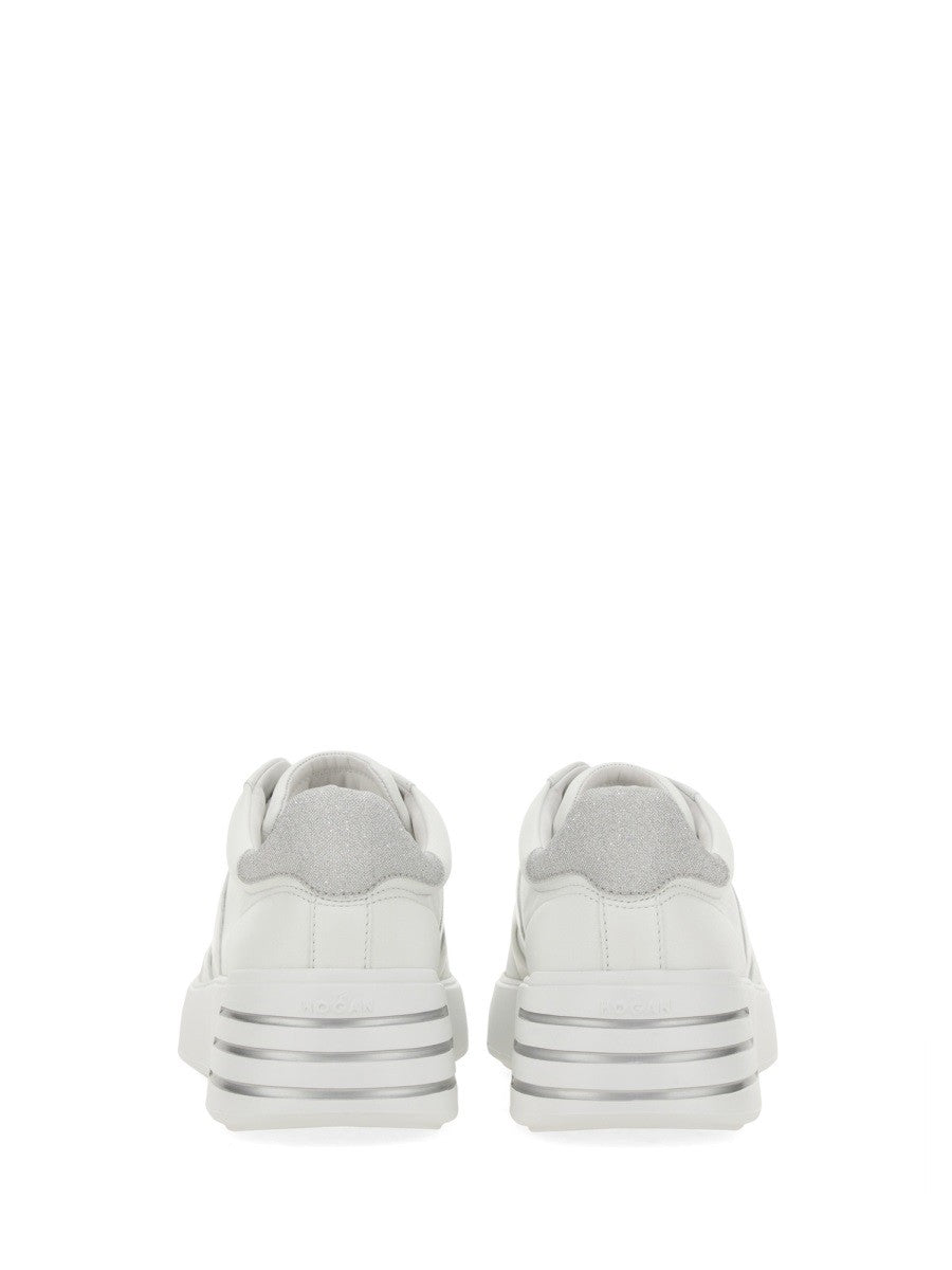 SNEAKER REBEL