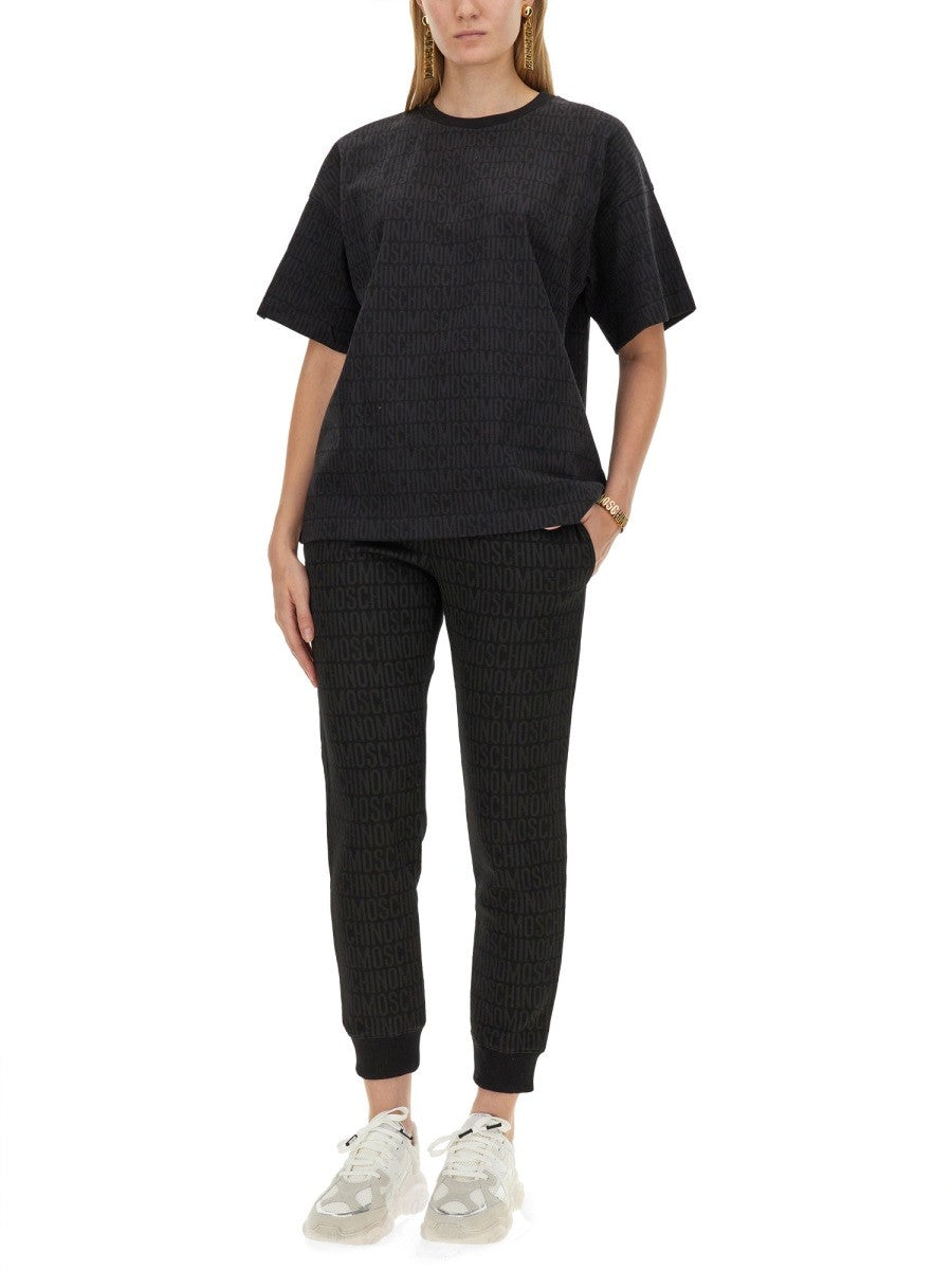 T-SHIRT WITH LOGO