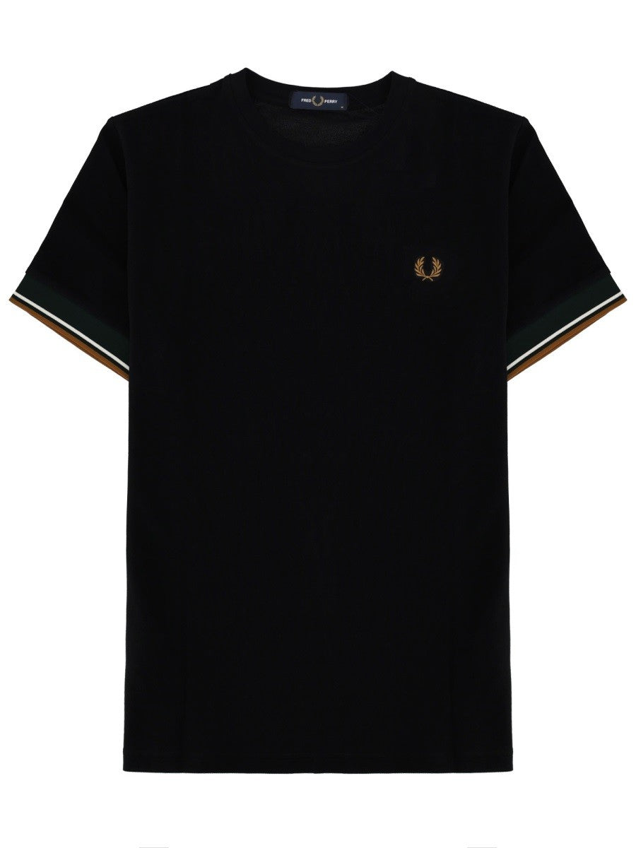 T-SHIRT WITH LOGO