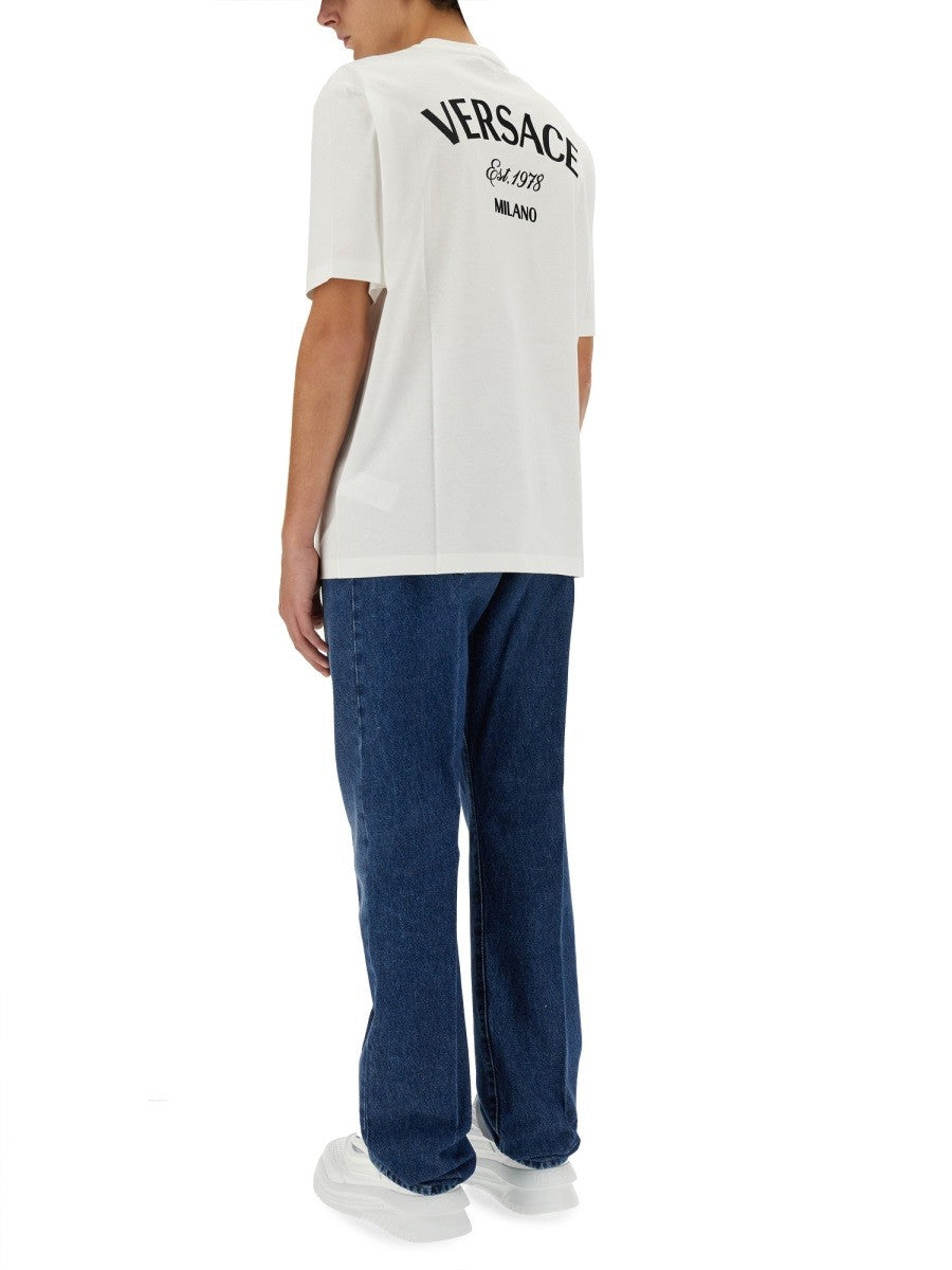 T-SHIRT WITH LOGO