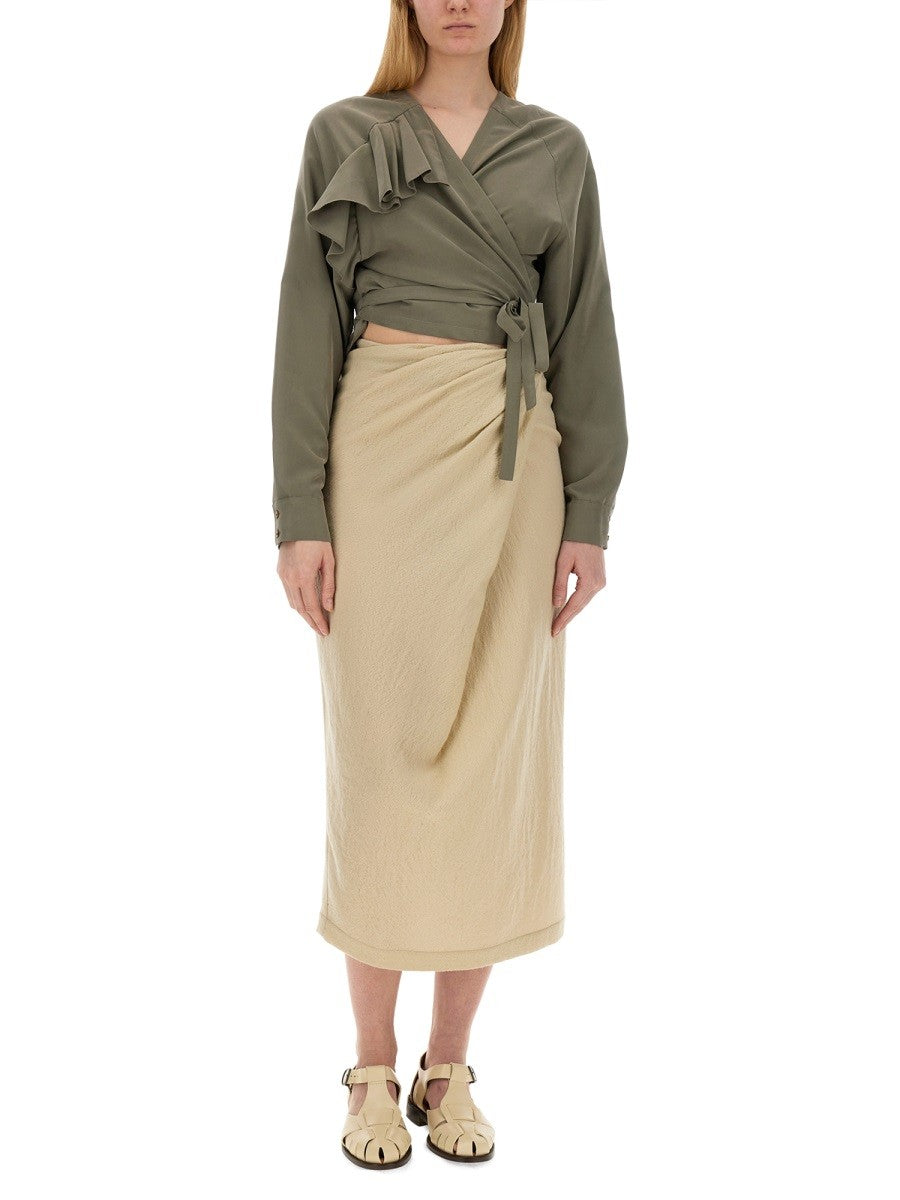 TOP WITH RUFFLES
