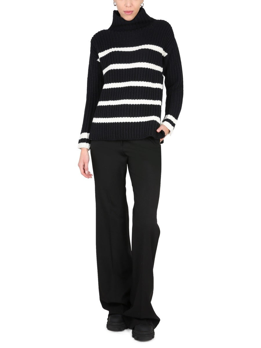 TURTLENECK SHIRT