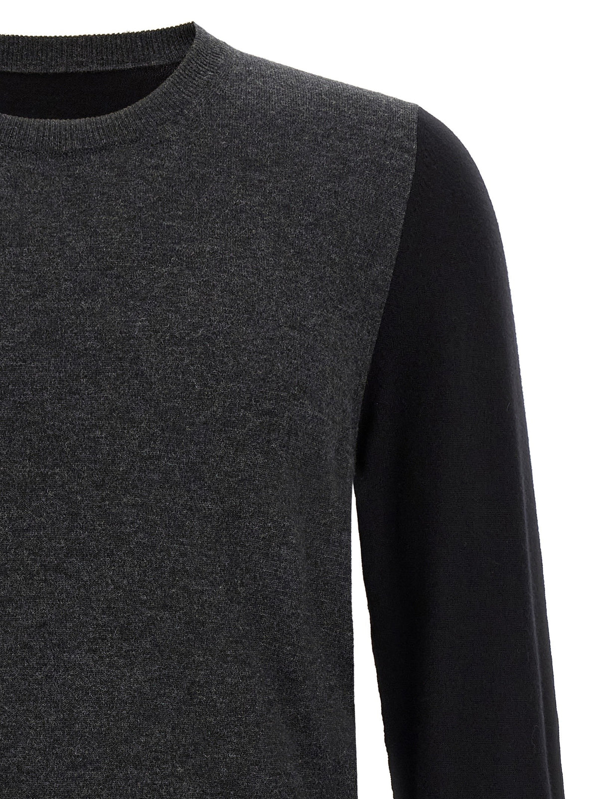 Two-tone wool sweater