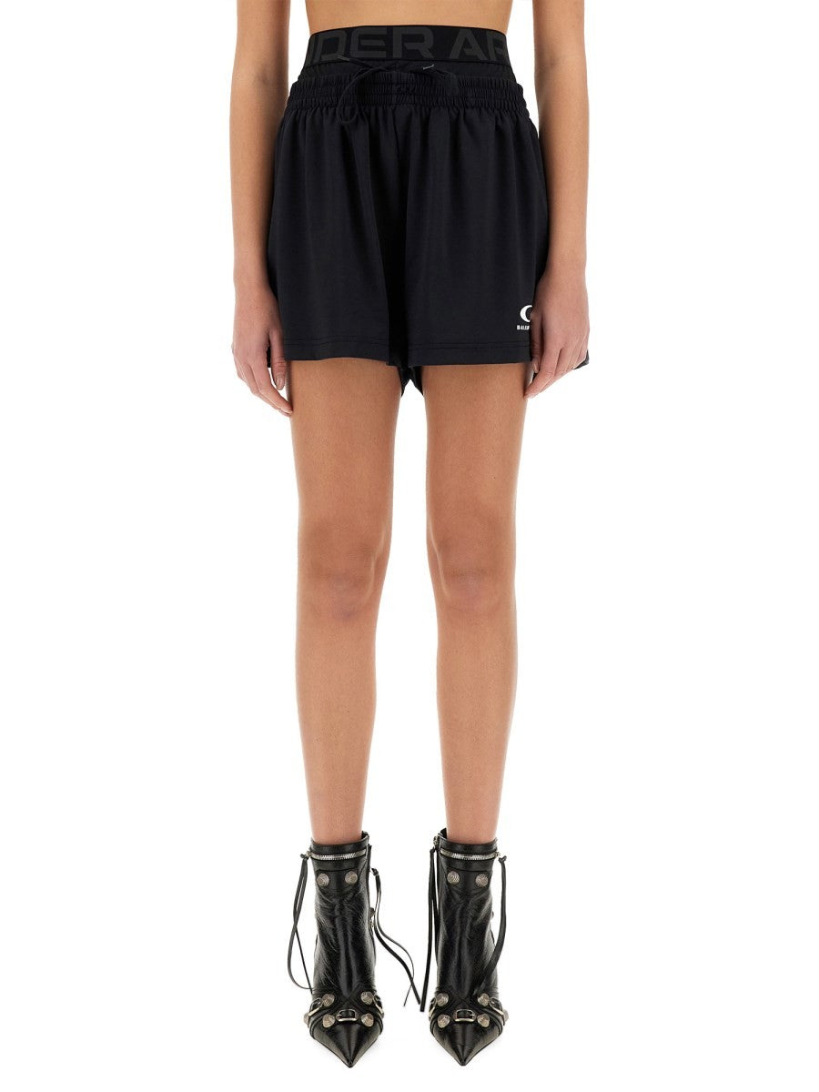 شورت الجري من UNDER ARMOUR®