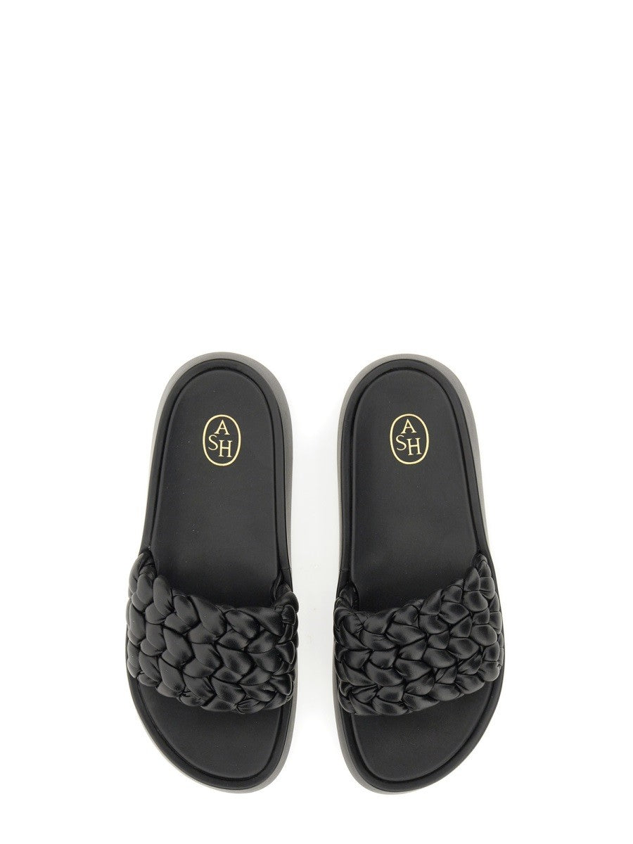 VICTORIA SANDAL