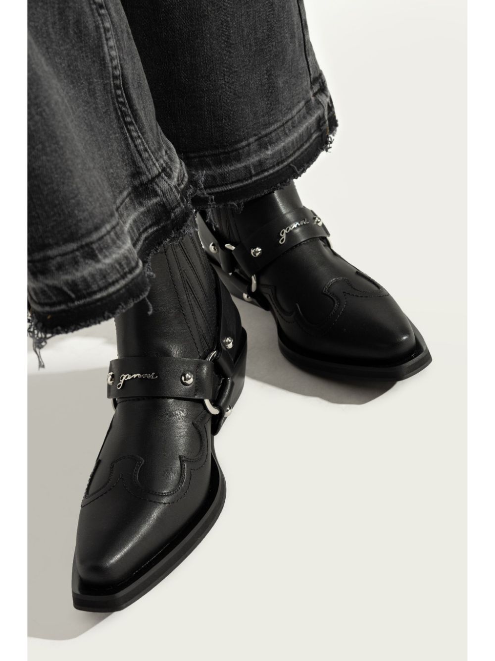 Ganni Ganni Low Cut Western Chelsea Boots