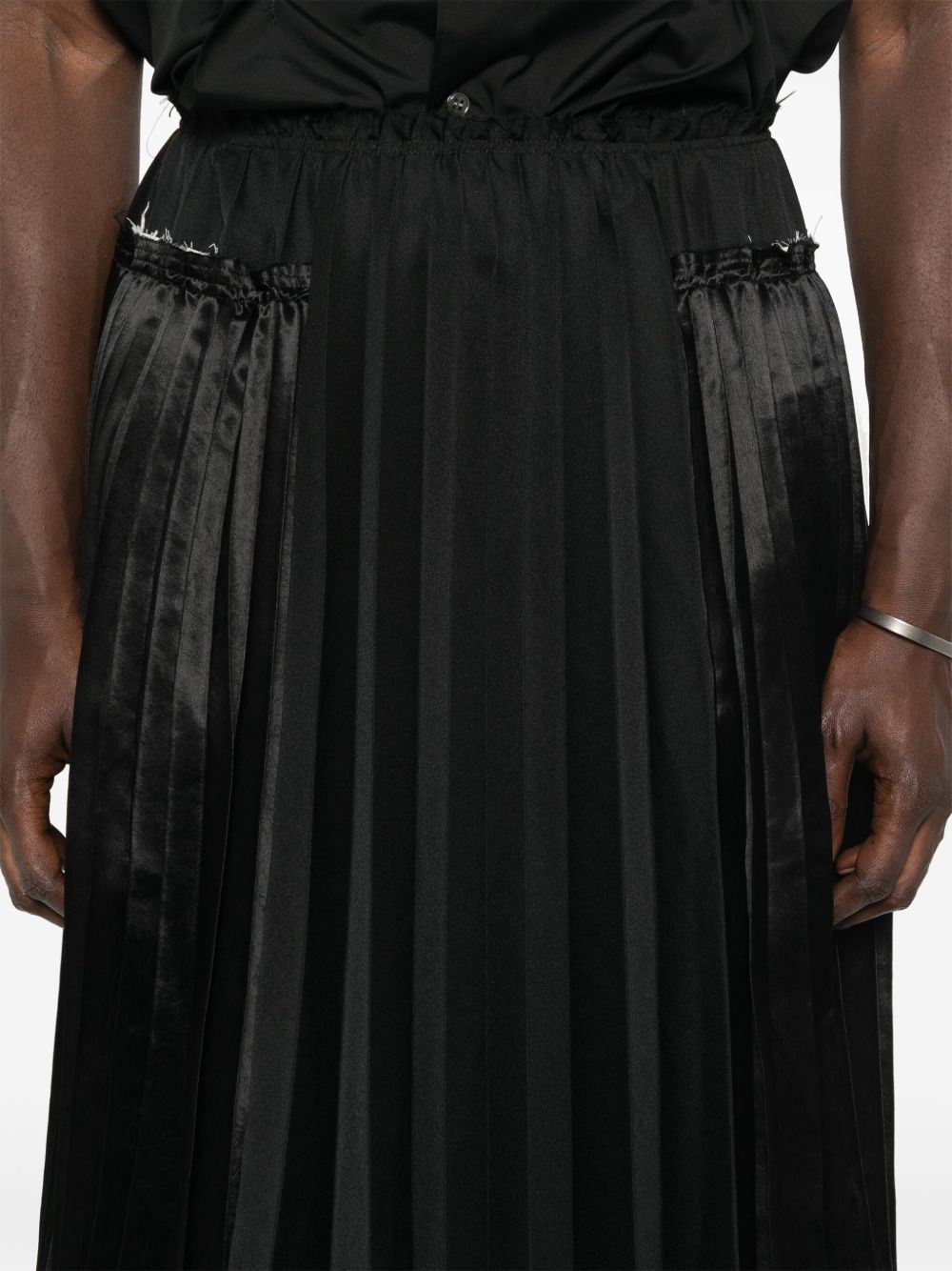 Comme Des Garcons Comme Des Garcons Pleated midi skirt