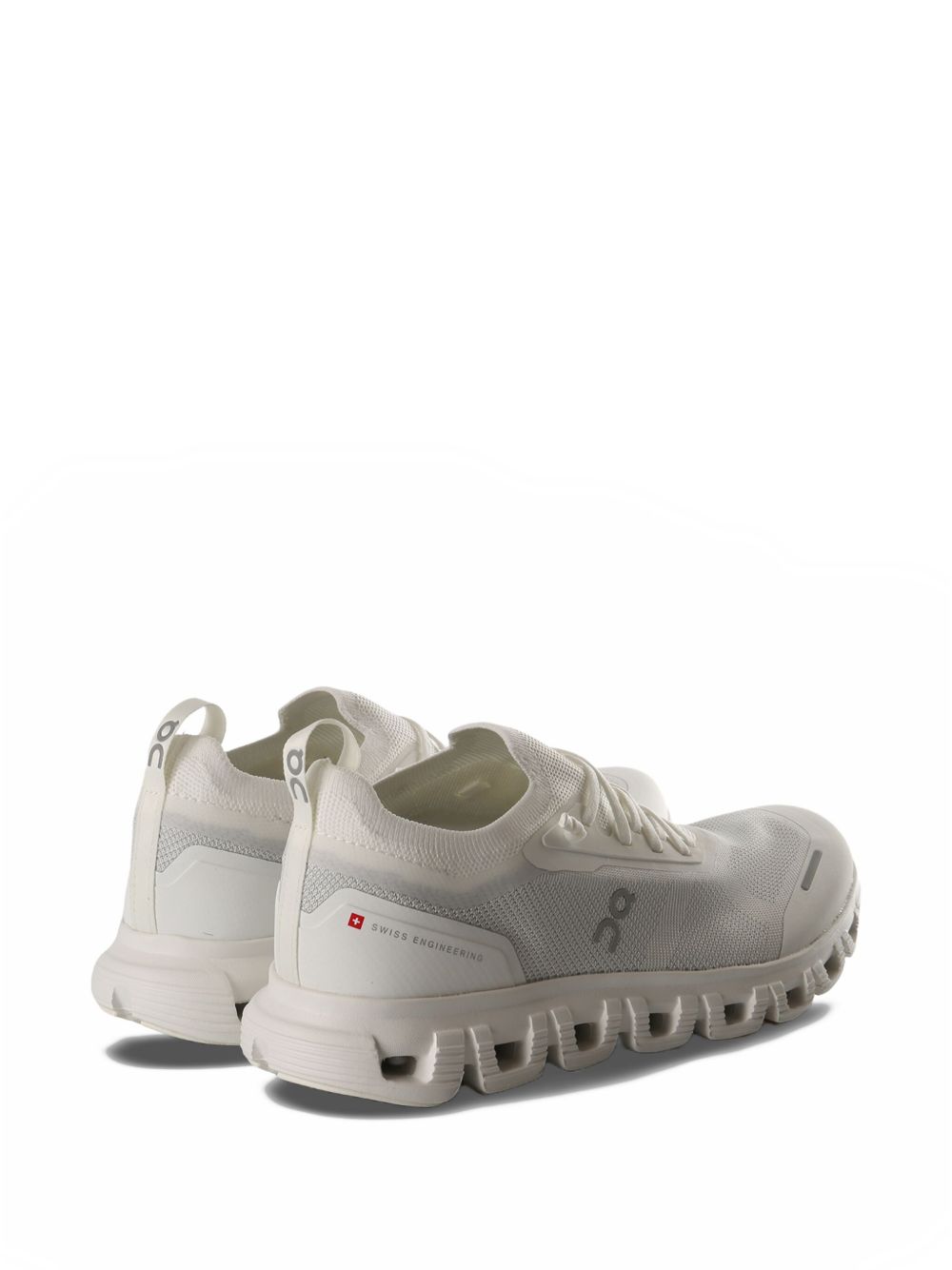 ON ON Cloud 6 Versa Sneakers