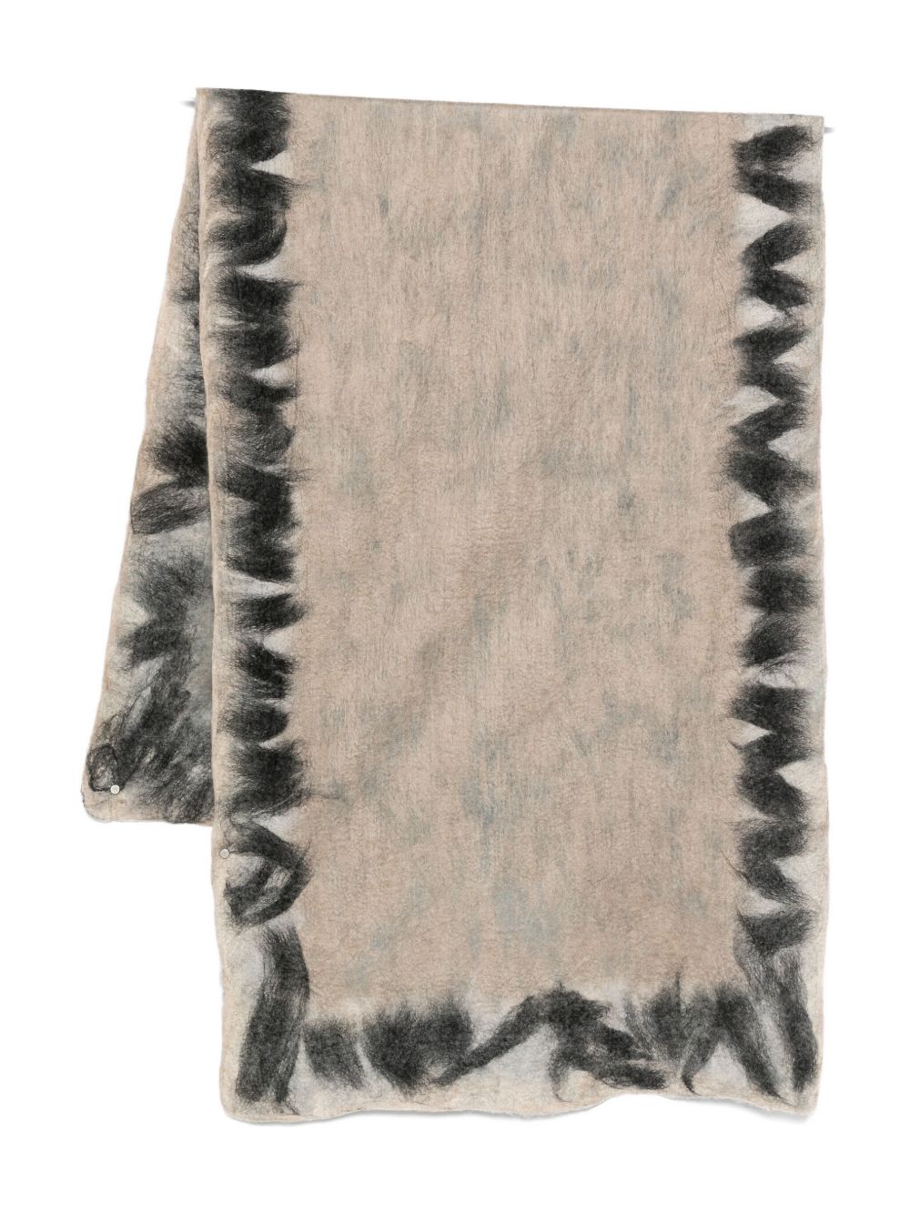 وشاح سيلفانا مانتي رمادي ذو حواف غير متساوية.