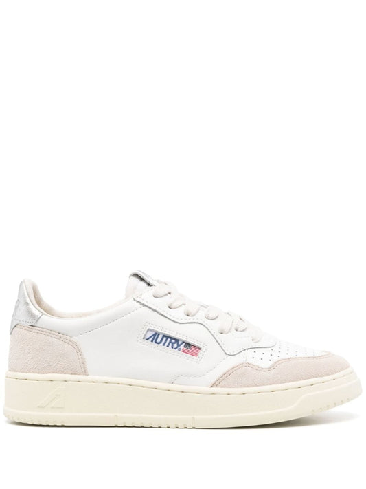 Autry Autry MEDALIST LOW SNEAKERS IN WHITE AND SILVER LEATHER AND SUEDE