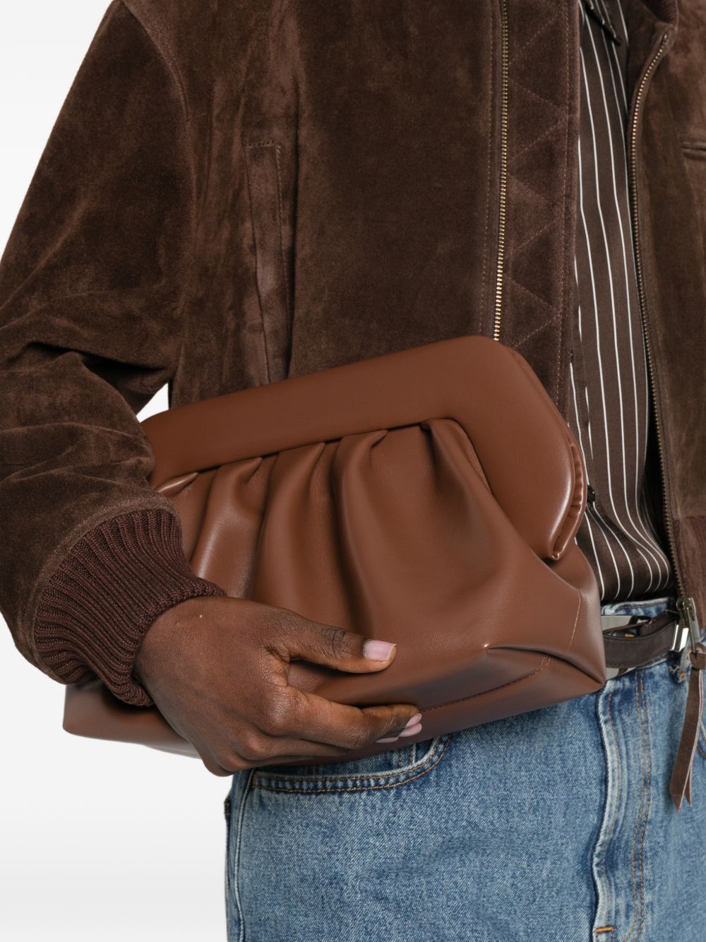 Themoire' Themoire' Clutch Bios