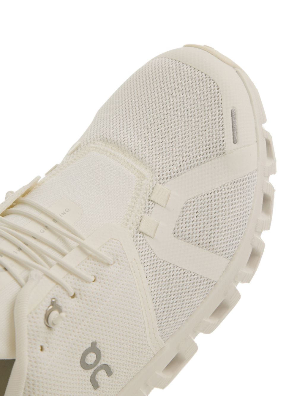 On ON Cloud 6 Sneakers