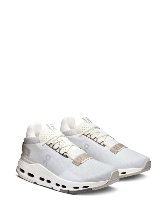 ON Cloudnova 2 Sneakers