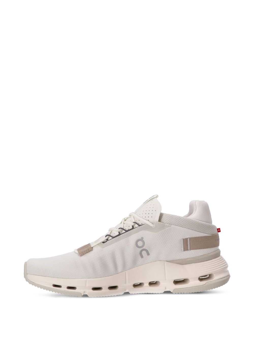 On ON Cloudnova 2 Sneakers