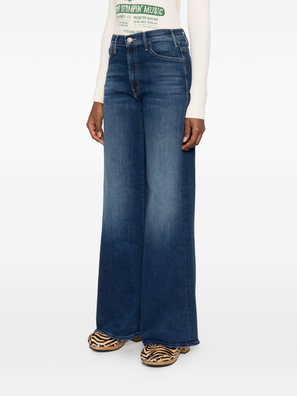 Mother Mother The Hustler Roller Sneak denim jeans