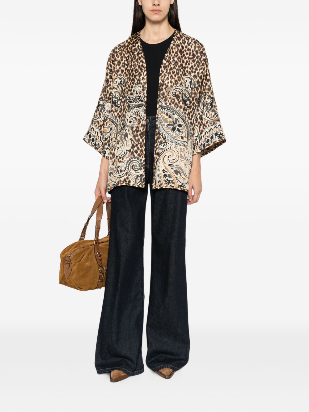 جاكيت إيترو