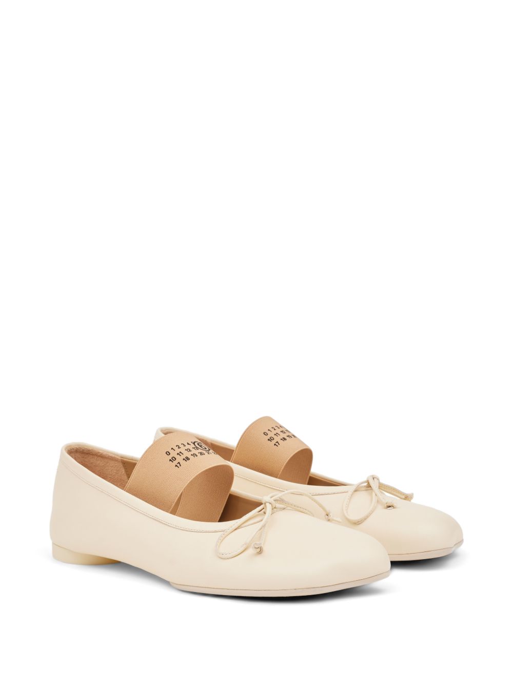أحذية MM6 Maison Margiela المسطحة