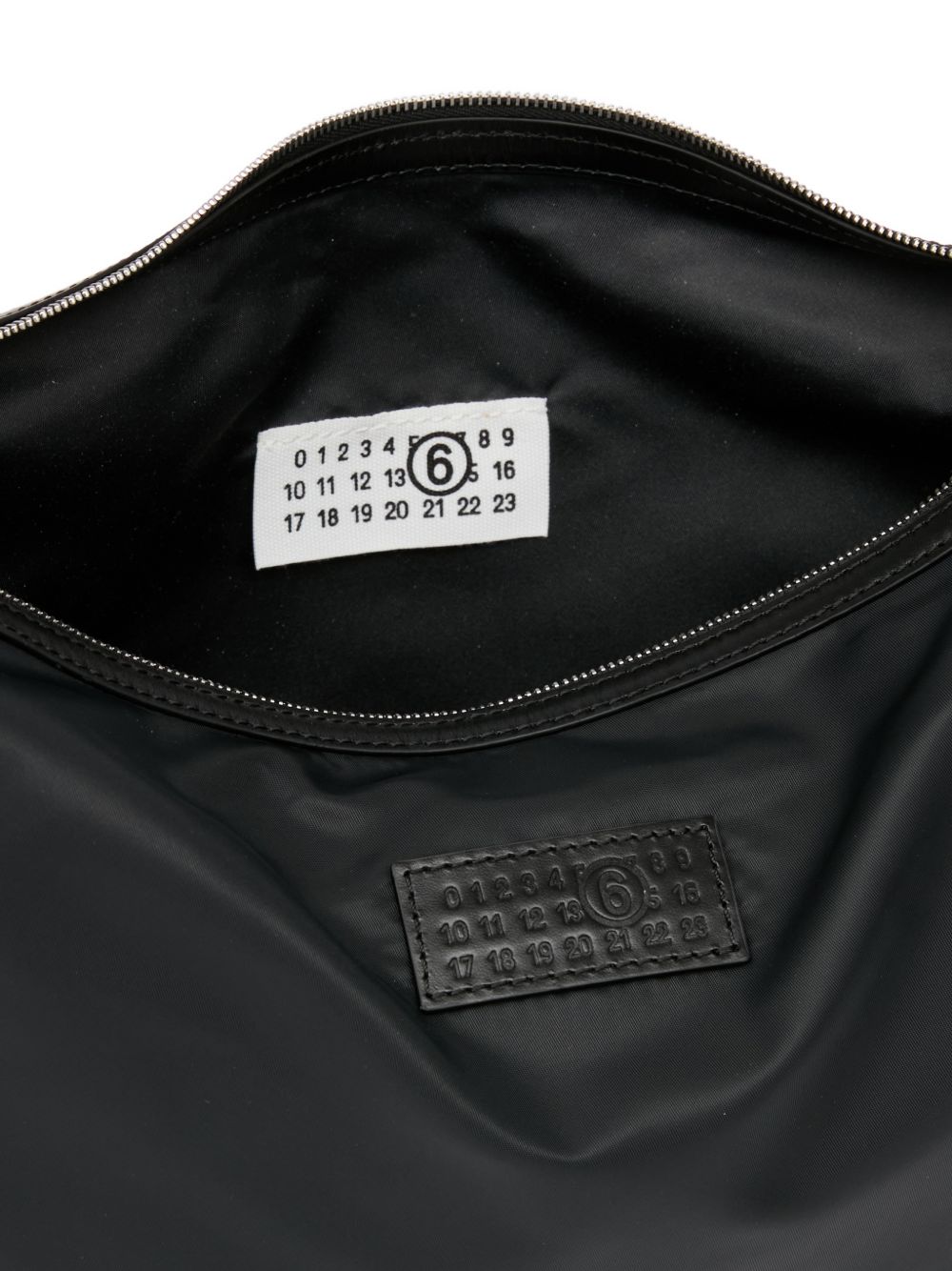 حقائب MM6 Maison Margiela.. أسود