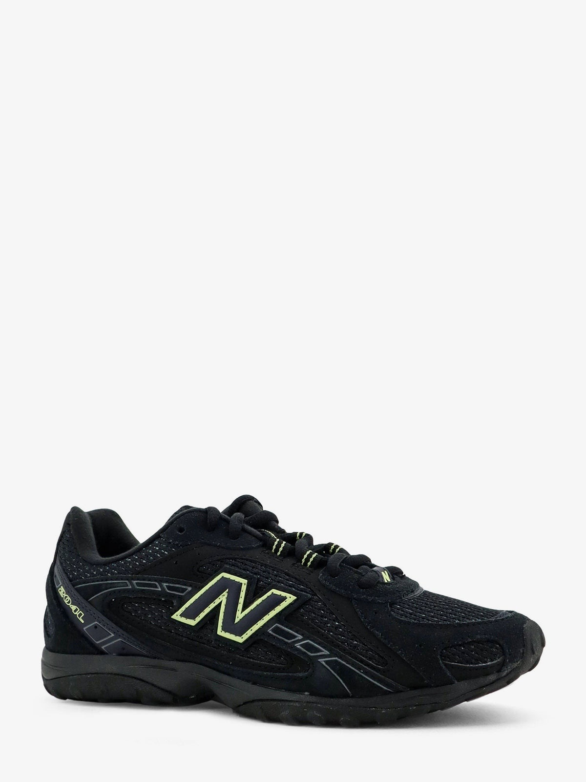 204 L mesh and suede sneakers