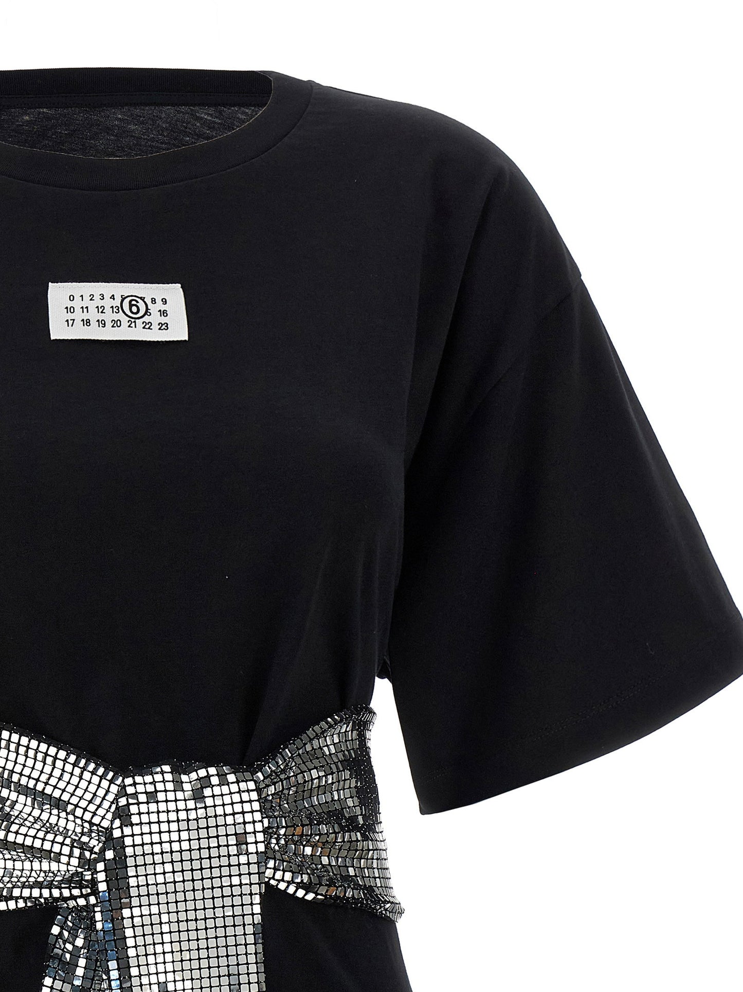 تي شيرت Mm6 Maison Margiela مزين بالترتر على شكل قفازات