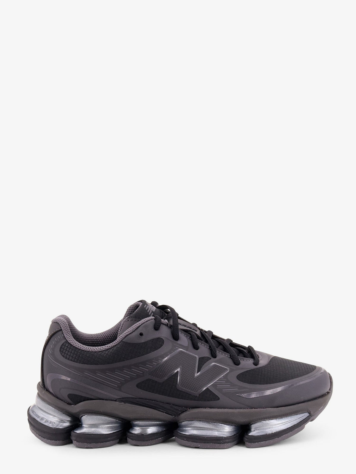 Abzorb 2000 mesh and rubber sneakers