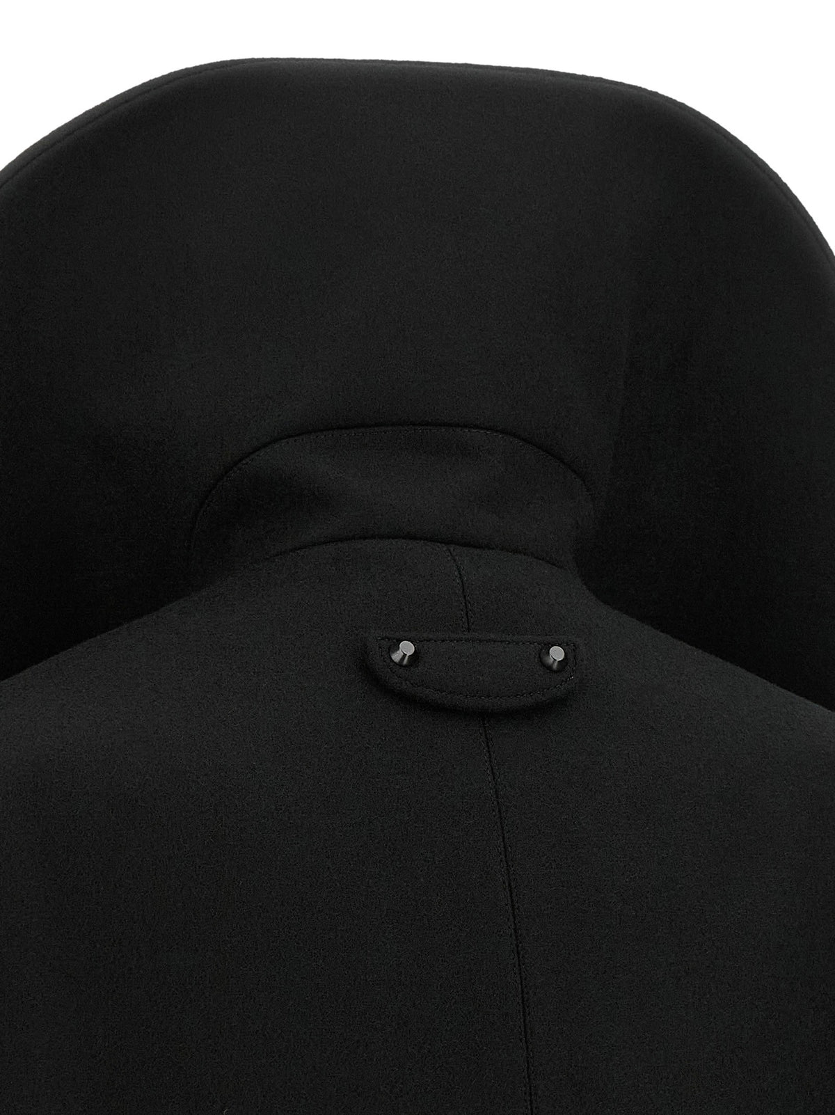 Asymmetrical neck caban