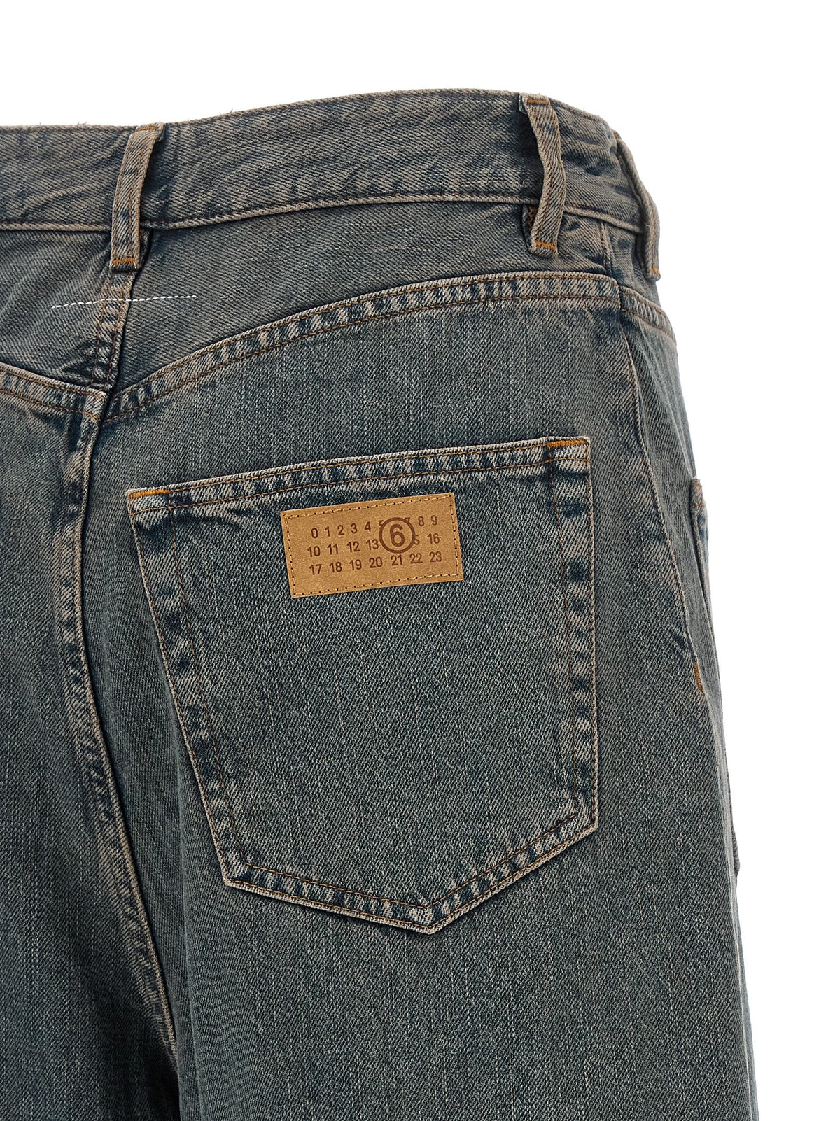 Back-to-back construction jeans