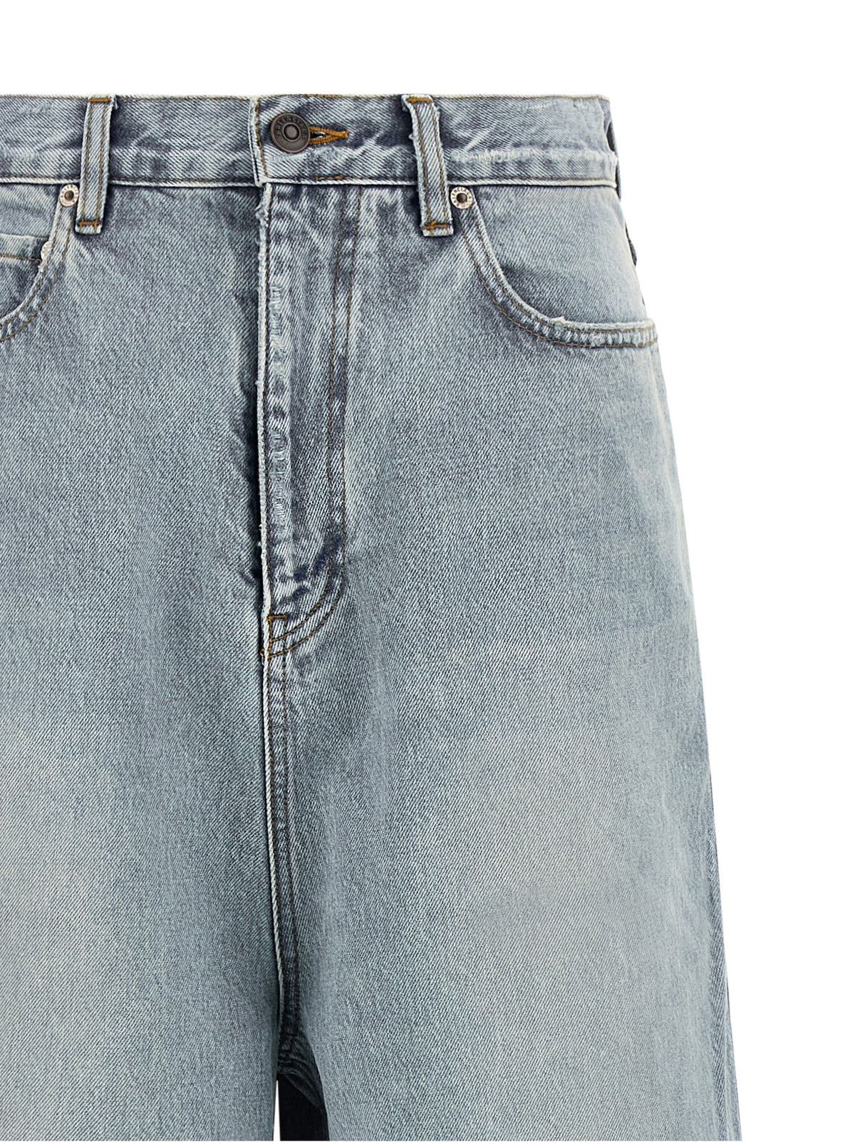 Baggy jeans