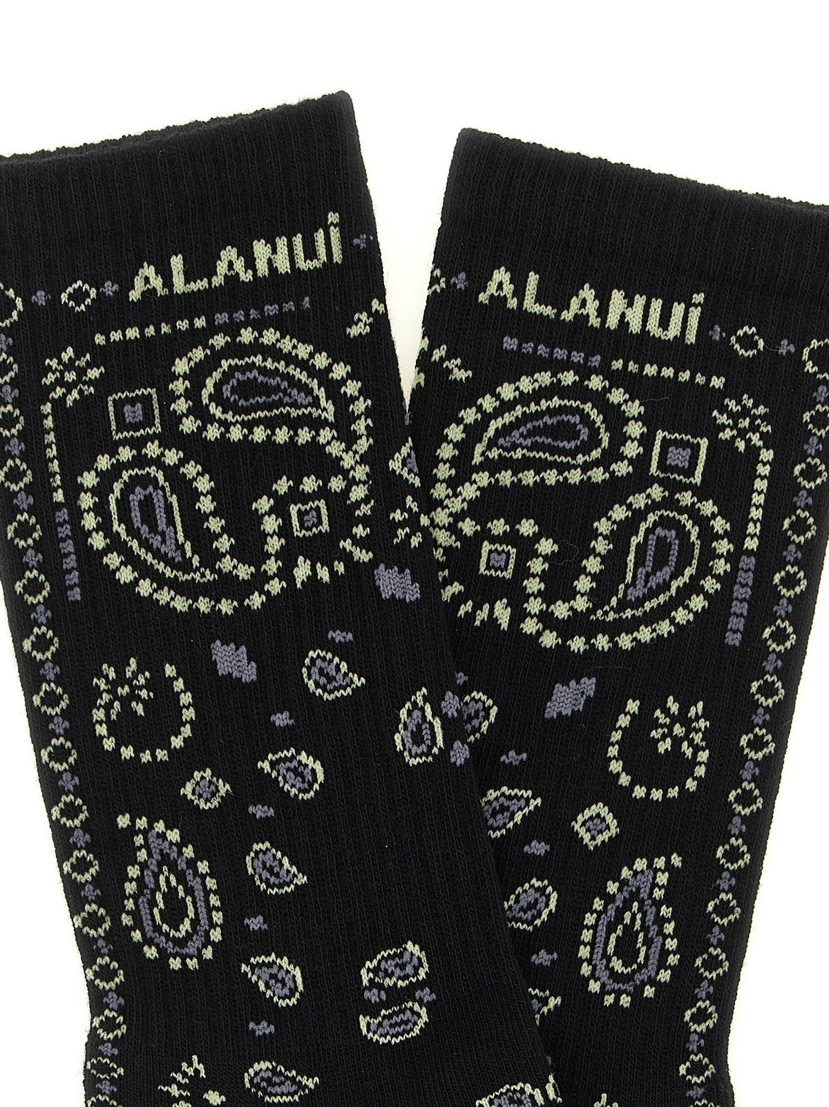 جوارب "البندانة"