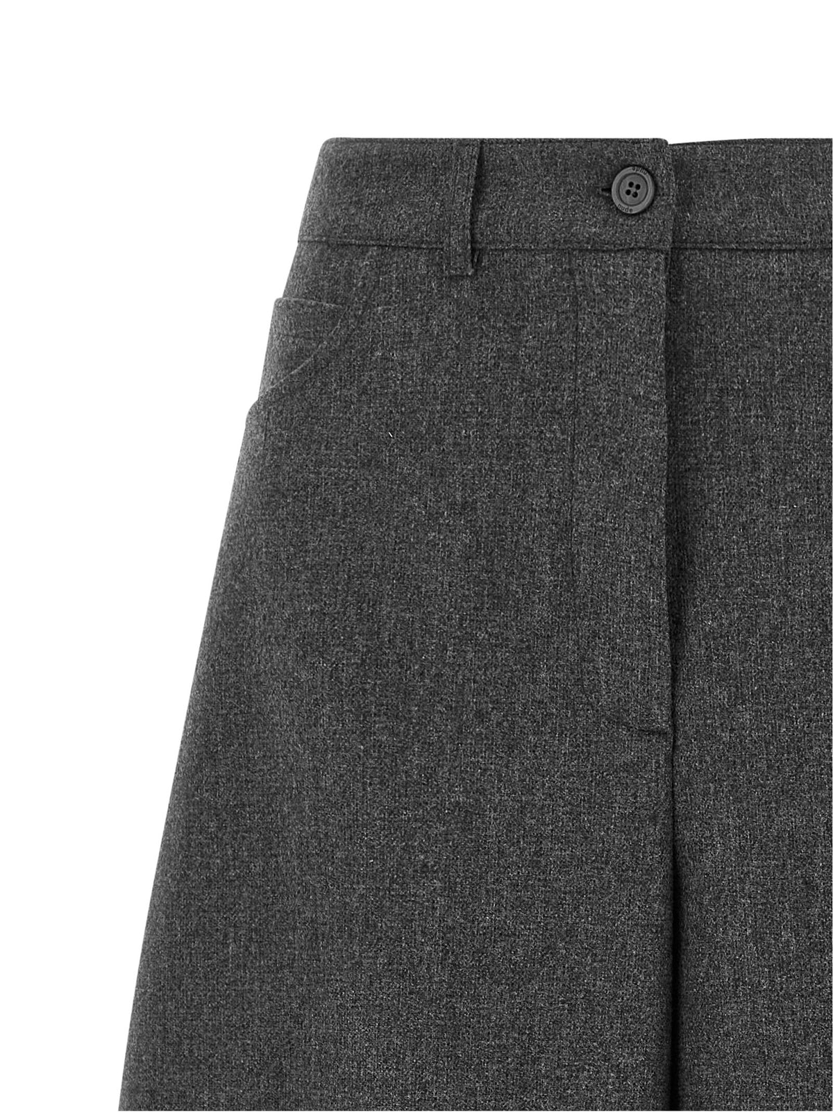 Barrel silhouette pants