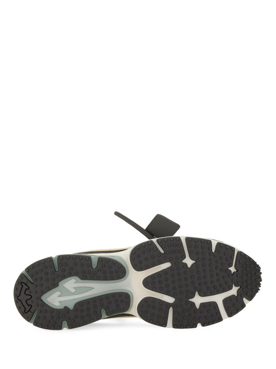 "BE RIGHT BACK" SNEAKER