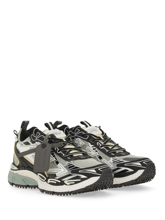"BE RIGHT BACK" SNEAKER