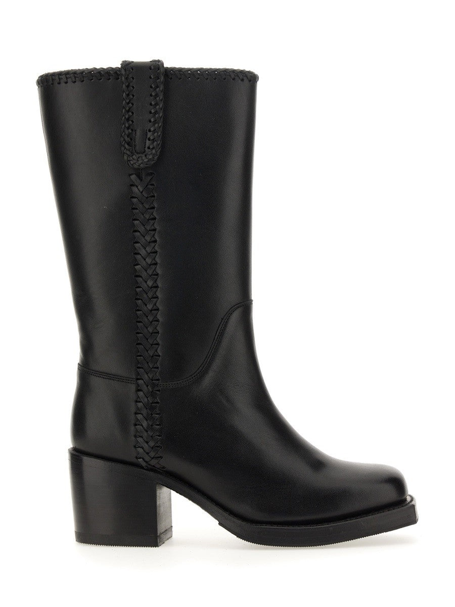 BOOT "AUMANDRA"