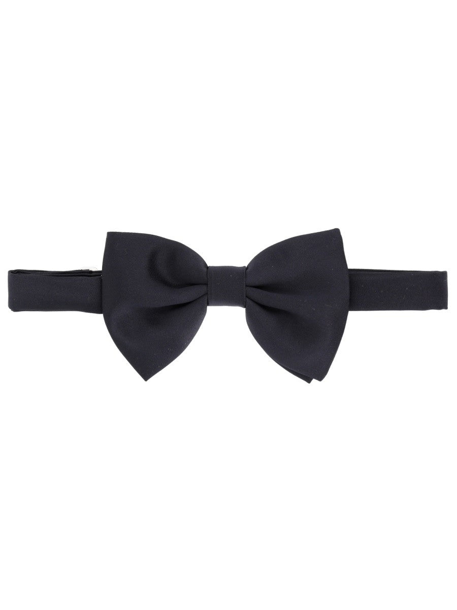 BOW TIE