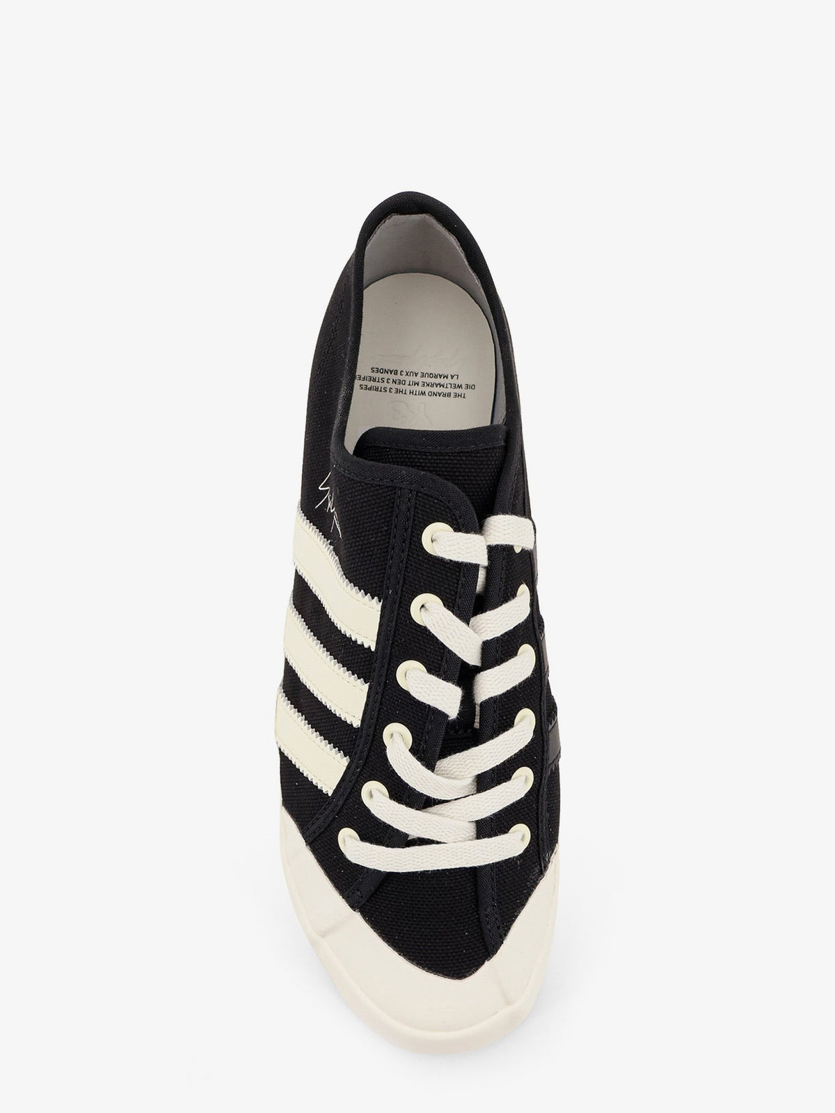 Canvas sneakers with iconic side stripes