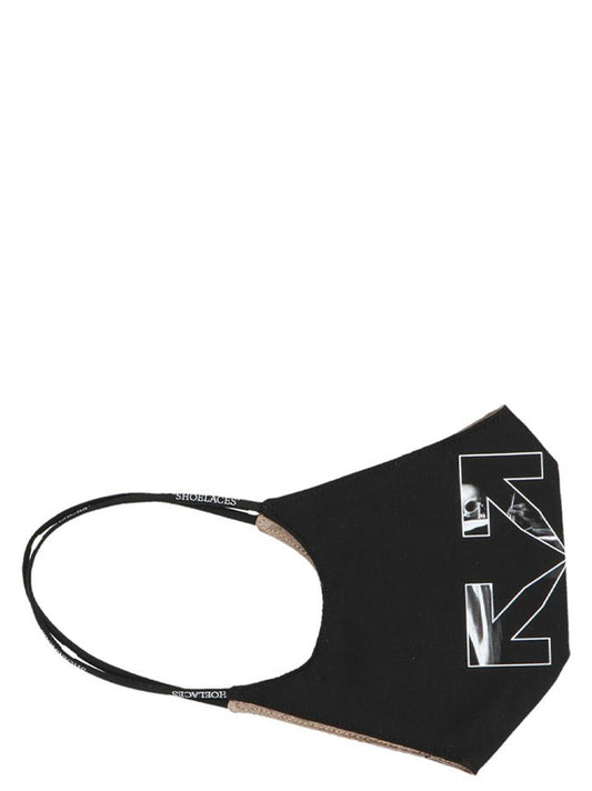 'Caravaggio arrow' mask