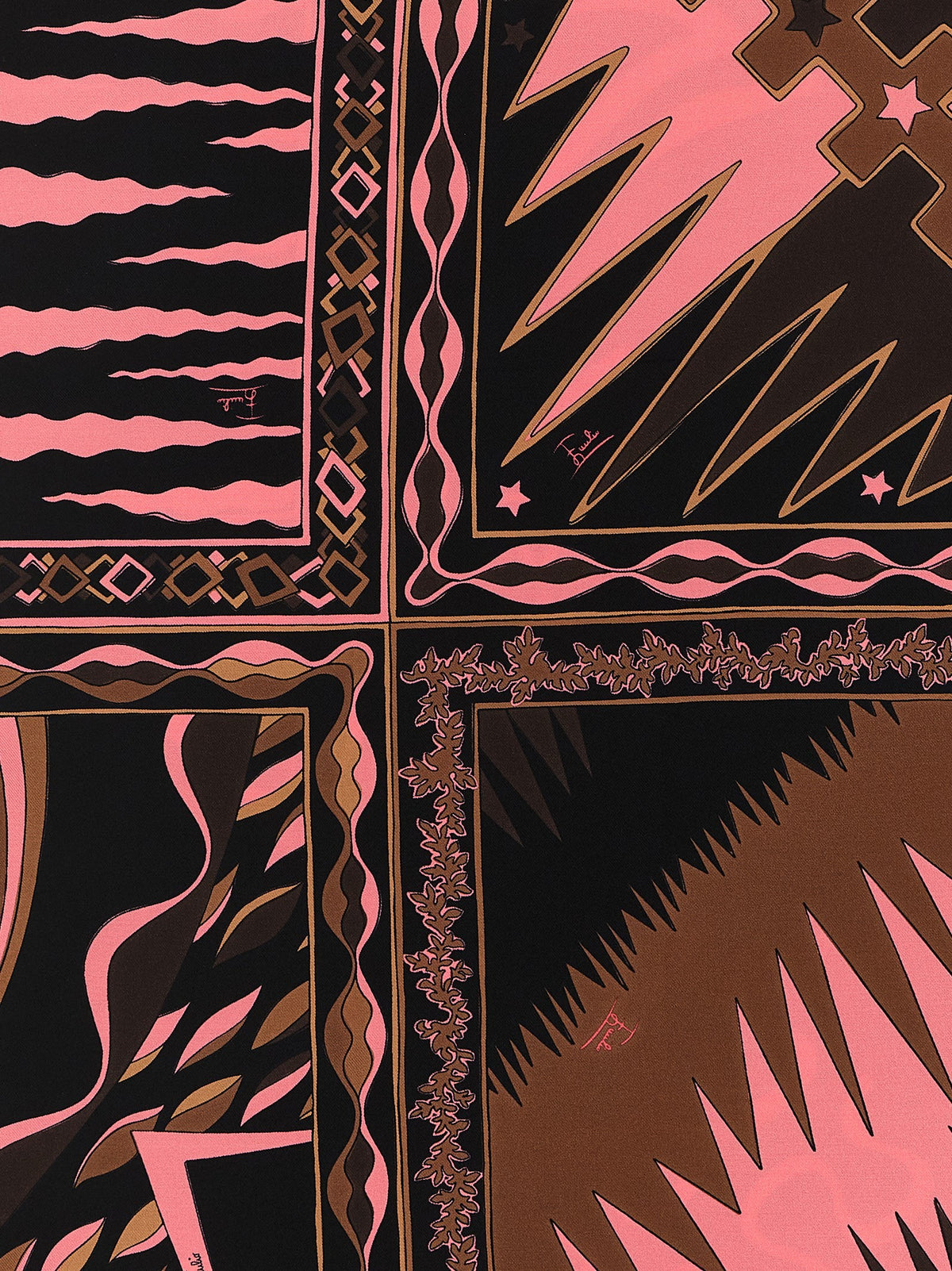 Carré mix of prints