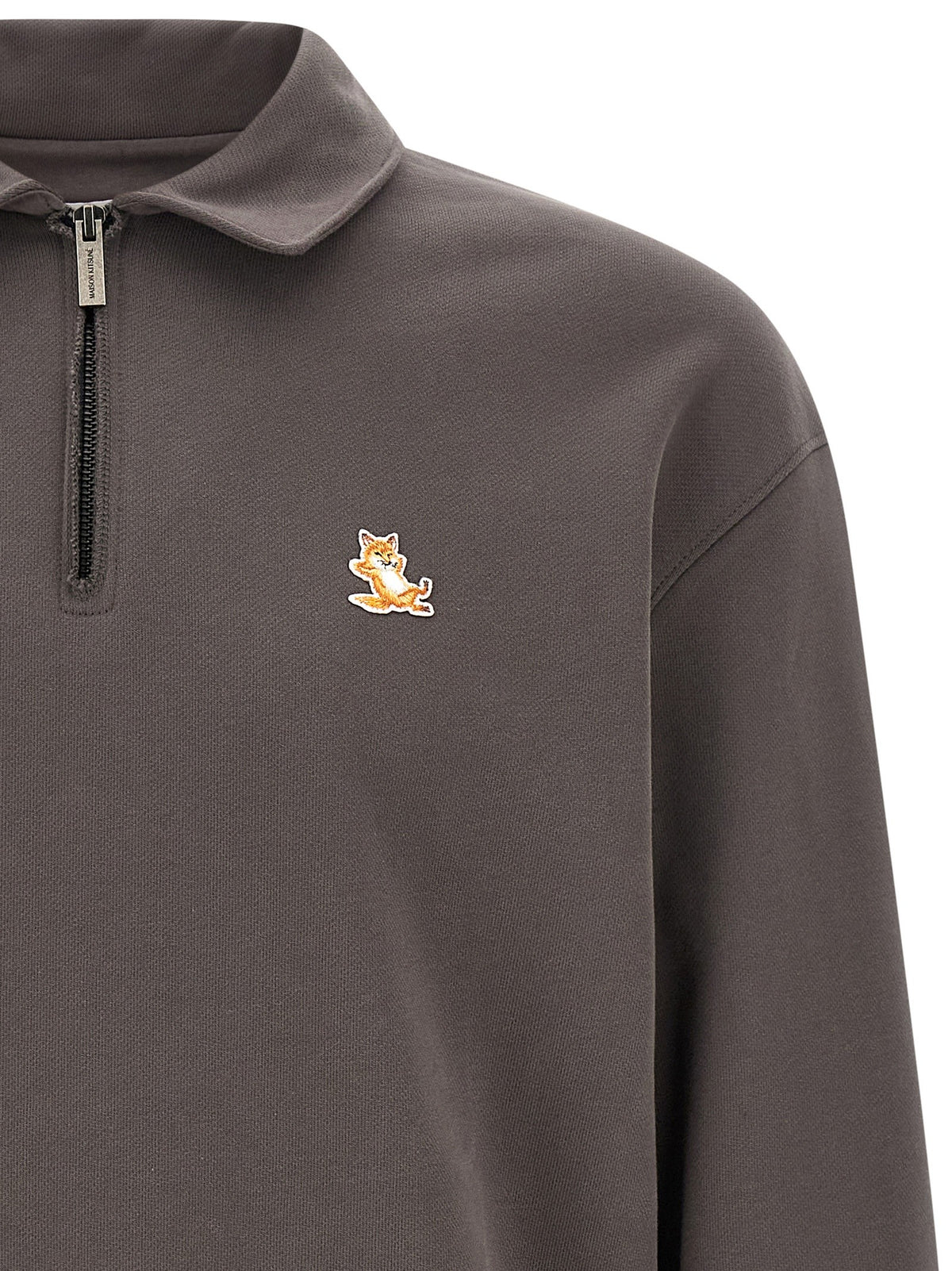 'Chillax Fox' sweatshirt