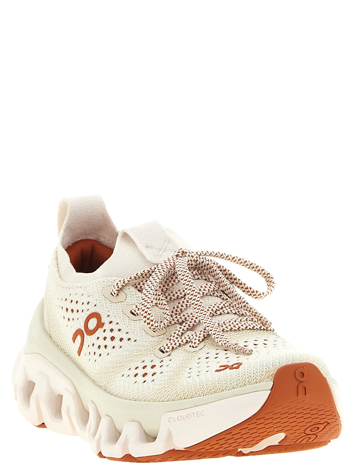'Cloud X Tempo' sneakers