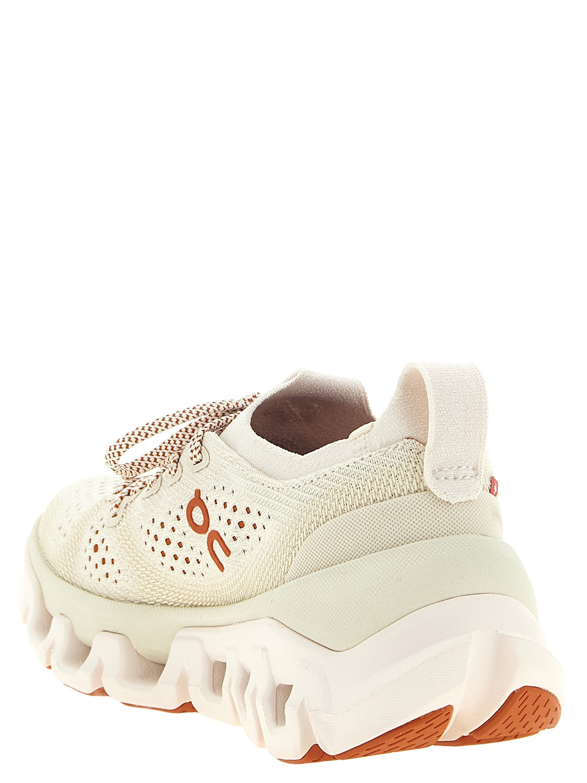 'Cloud X Tempo' sneakers