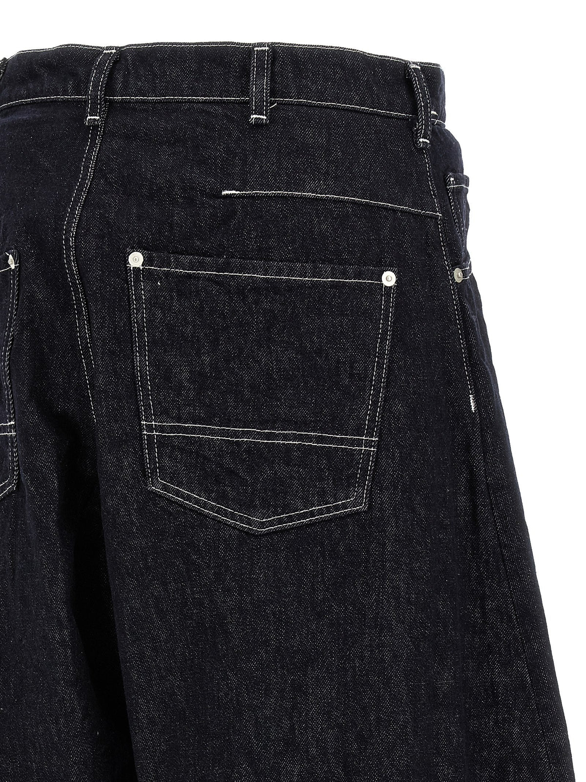 Contrast stitching jeans