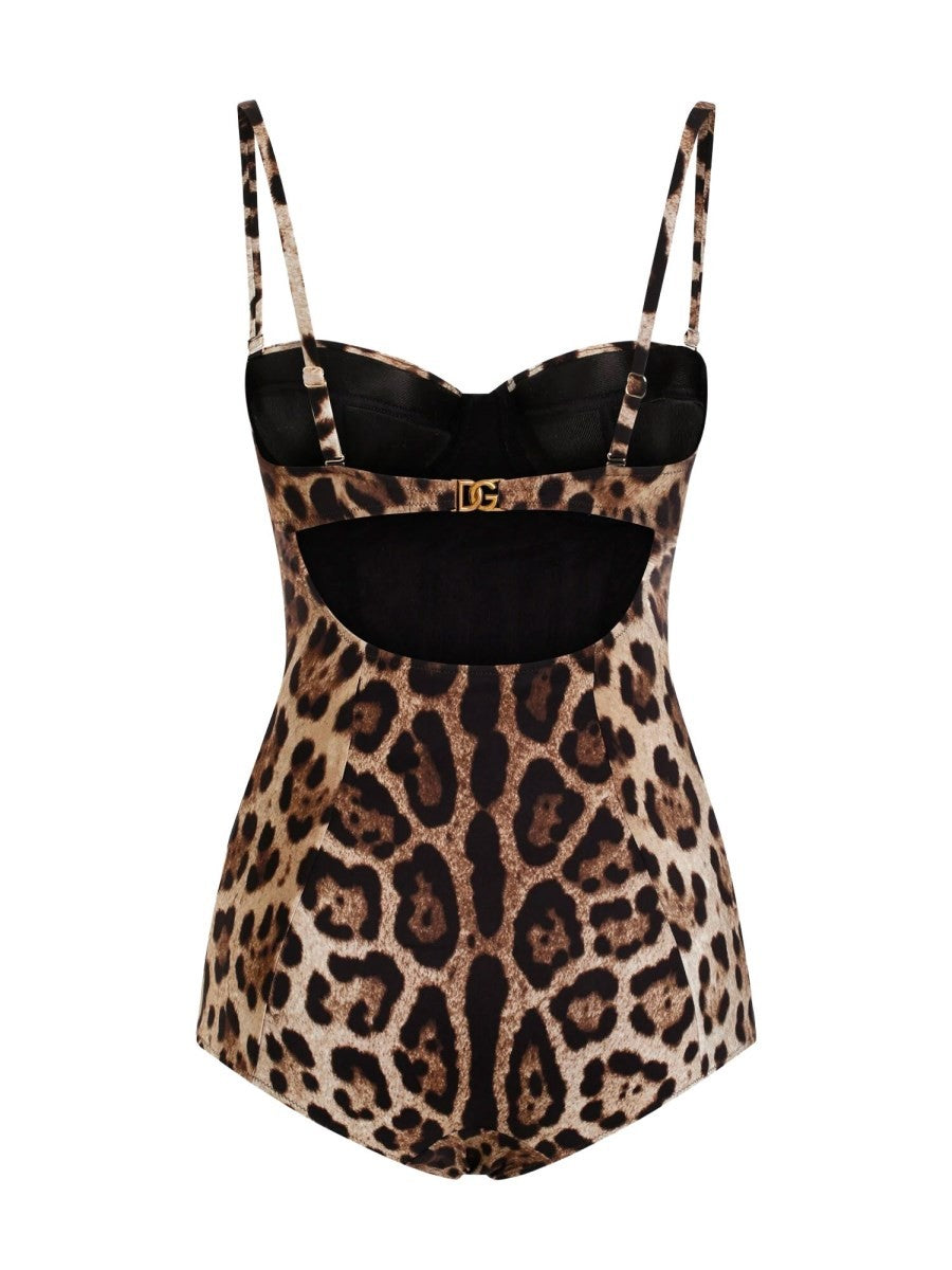 COSTUME INTERO