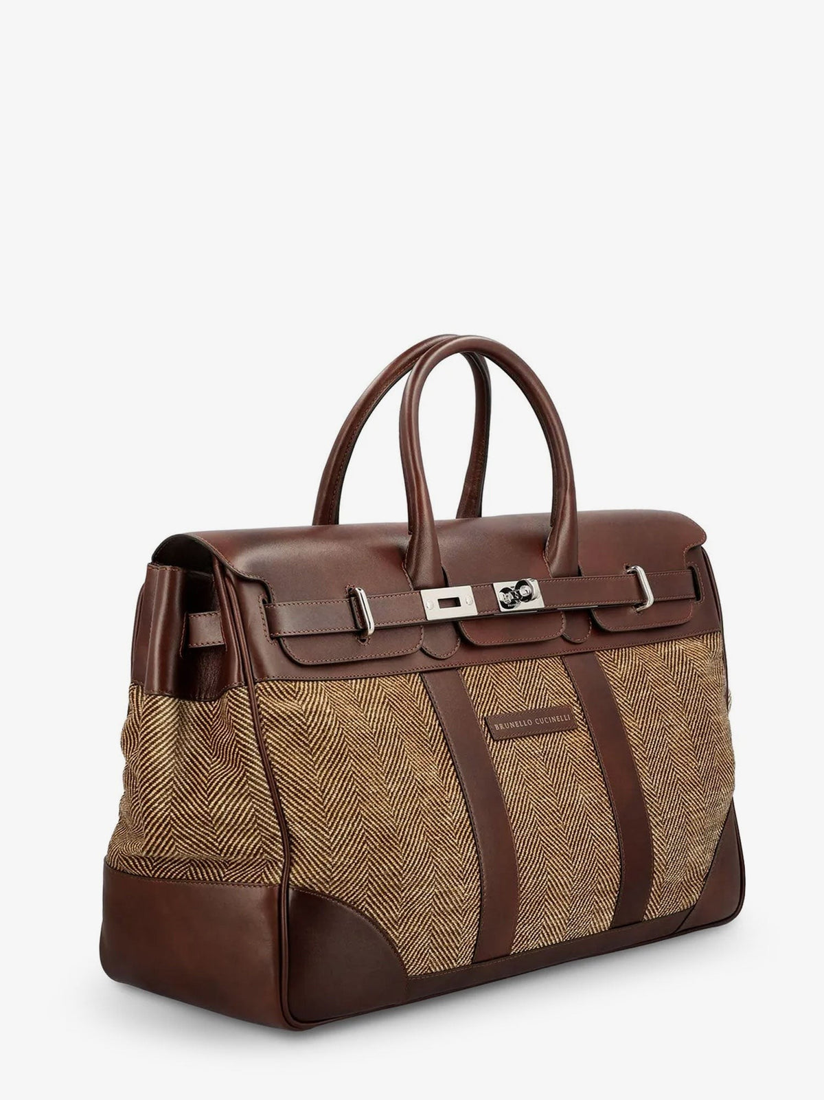 Country leather bag with chevron pattern