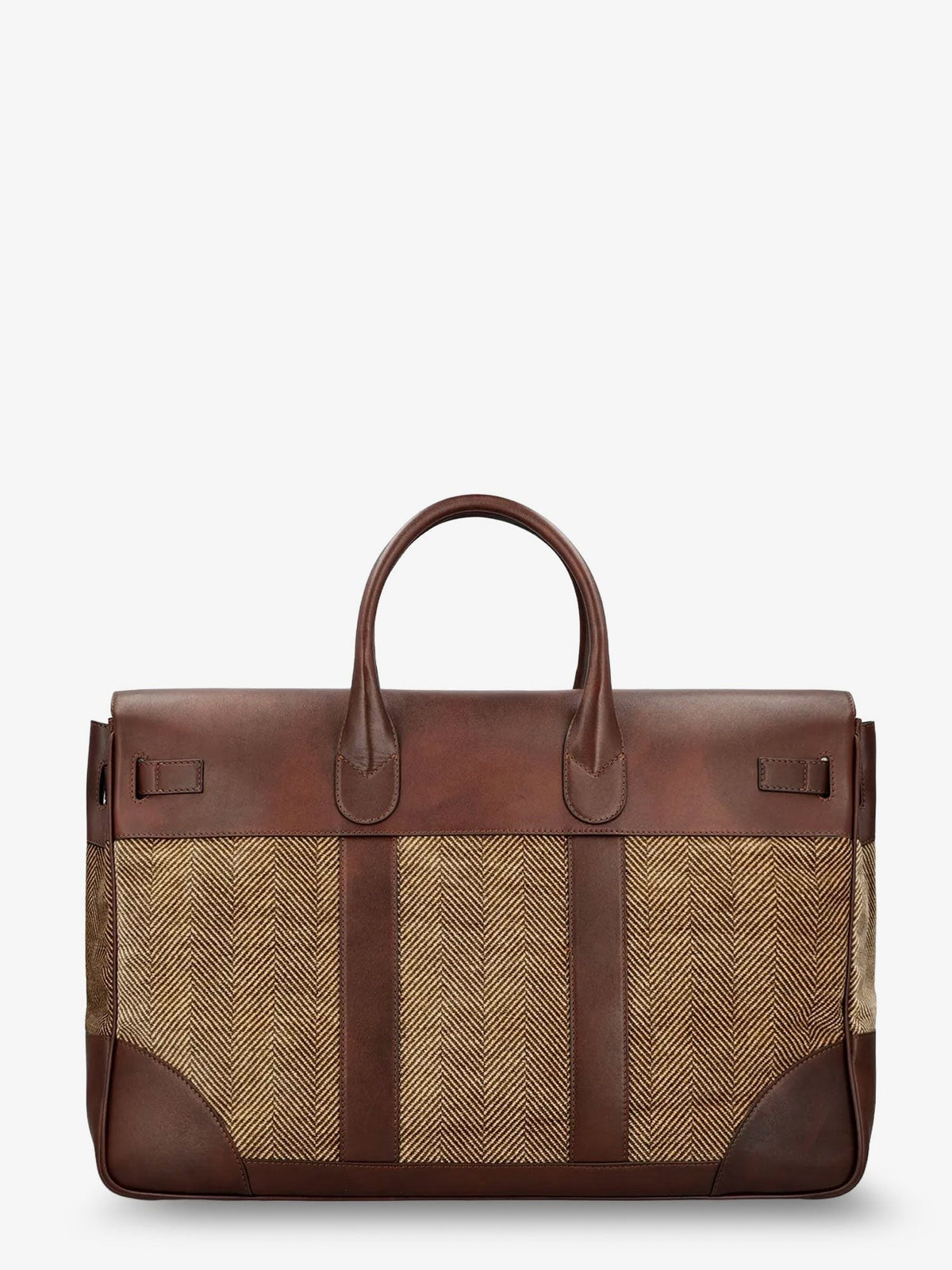 Country leather bag with chevron pattern