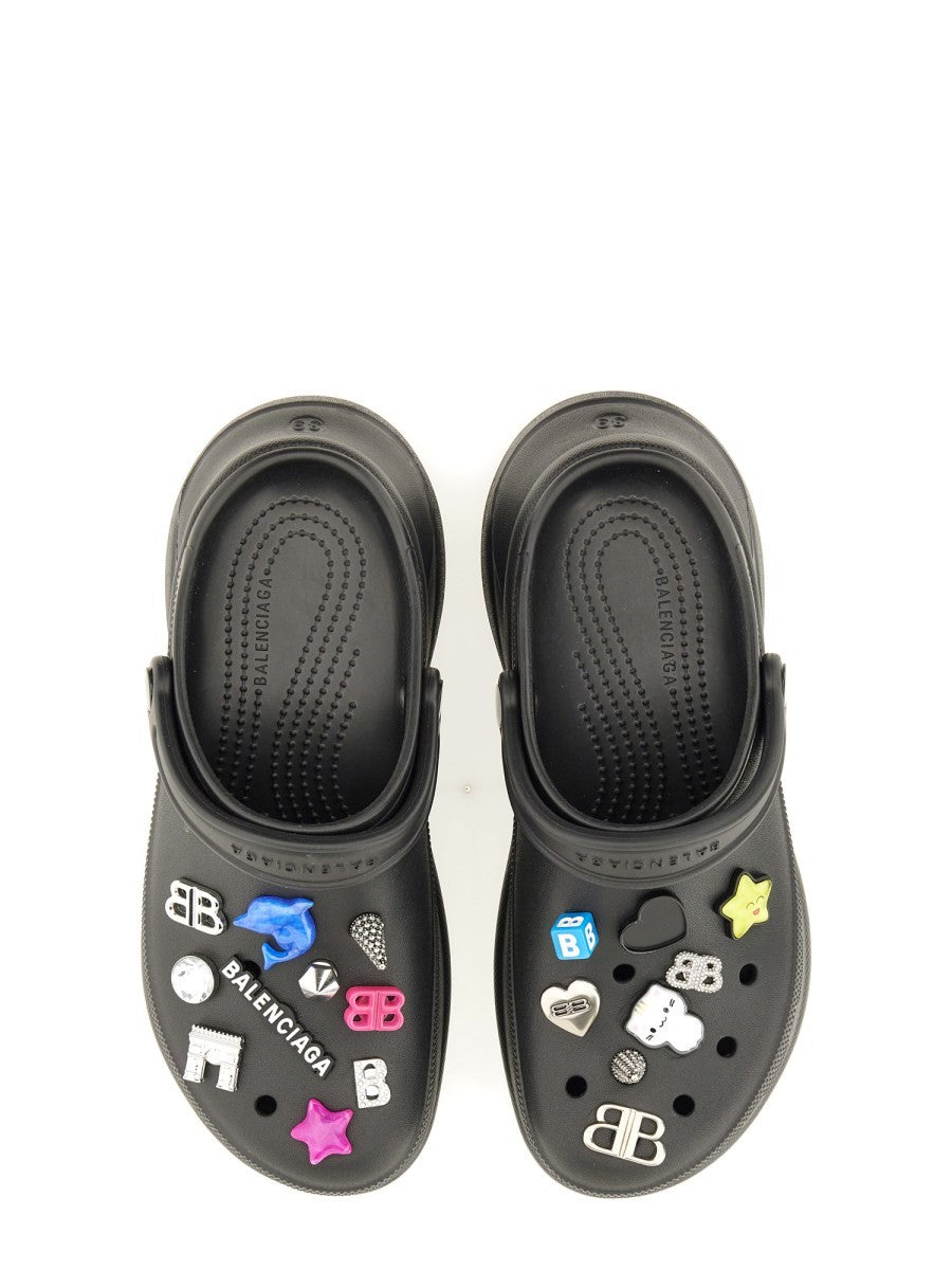 "CROCS JIBBITZ" قباقيب