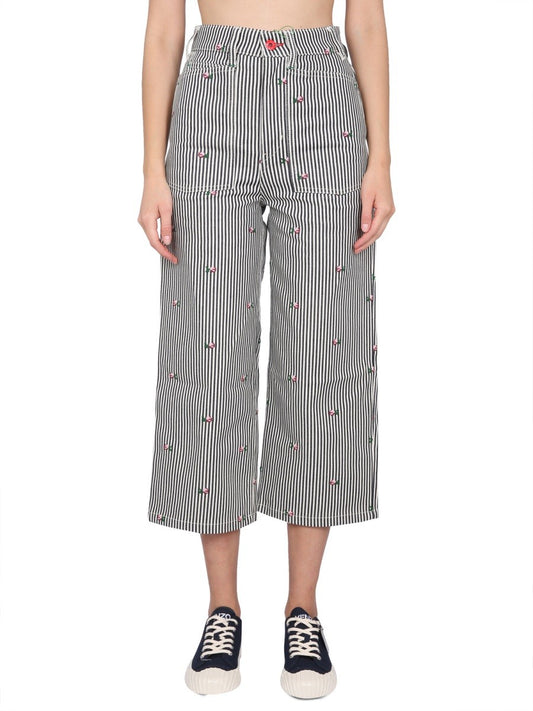CROPPED FIT JEANS