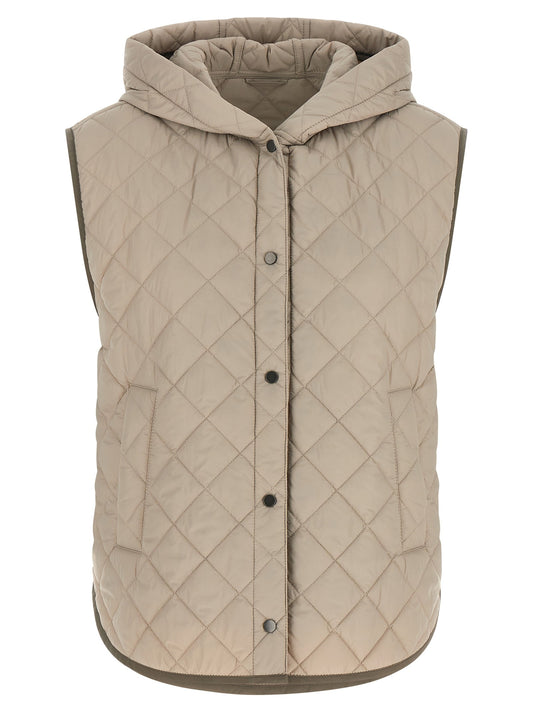 Diamond-shaped vest